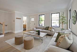 133 Fayerweather St Unit 1, Cambridge, MA 02138