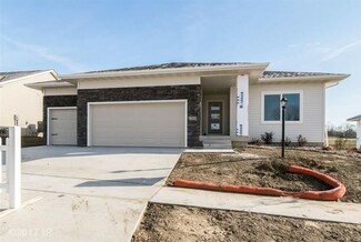 6365 NE 8th Ct, Des Moines, IA 50313