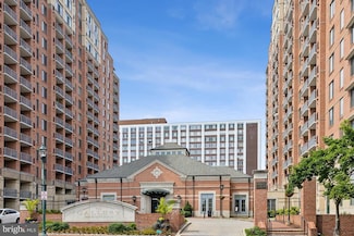 11710 Old Georgetown Rd Unit 1402, North Bethesda, MD 20852