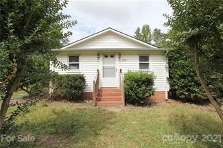 1005 Sullivan St, Wadesboro, NC 28170
