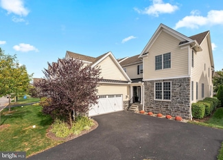 3714 Rose Trader Ln, Newtown Square, PA 19073