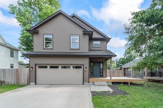 611 Court St, Adel, IA 50003