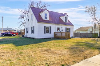 1030 N Ault St, Moberly, MO 65270