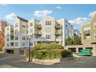 1616 S Harbor Way, Portland, OR 97201