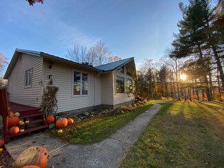 3969 Dame Rd, Whitehall, MI 49461