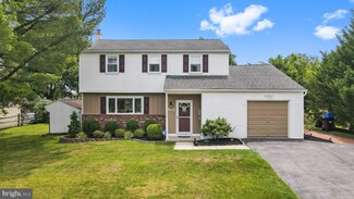 1365 Ridgeview Dr, Phoenixville, PA 19460