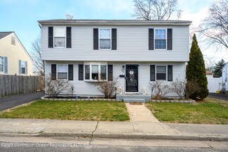 22 Bay Ave, North Middletown, NJ 07748