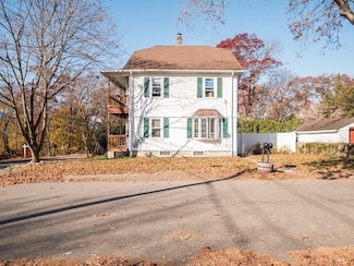 22 Warner St, Blackstone, MA 01504