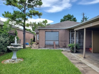 9206 Beringwood Dr, Houston, TX 77083