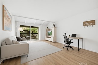 1000 W Macarthur Blvd Unit 100, Santa Ana, CA 92707