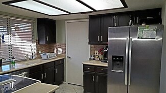 17641 N 45th Ave Unit 4, Glendale, AZ 85308