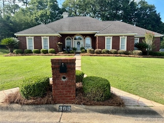 300 Wellston Dr, Enterprise, AL 36330