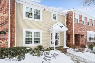 1527 Wedgefield Cir, Naperville, IL 60563