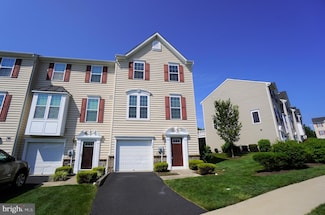 900 Susan Cir, North Wales, PA 19454