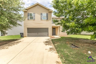 243 Flowing Meadows Dr, Kathleen, GA 31047