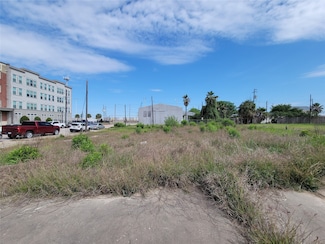 1424 Strand St, Galveston, TX 77550