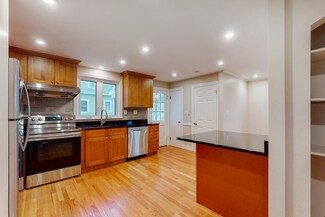 199 Lowell St Unit 199, Waltham, MA 02453