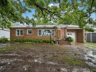 508 Emerson Dr, Okmulgee, OK 74447