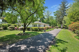 900 W Bristol Rd, Warminster, PA 18974