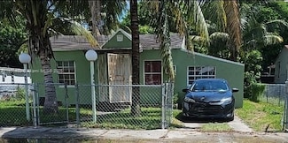 846 NW 114th St, Miami, FL 33168
