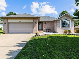 403 Southview St, Willard, MO 65781