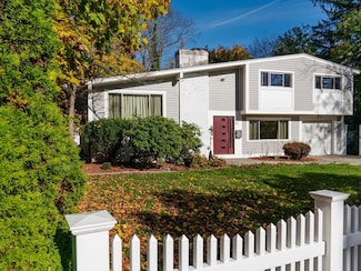 11 Mildred Rd, Newton Center, MA 02459
