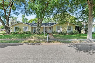 826 Glen Arden Way, Altamonte Springs, FL 32701