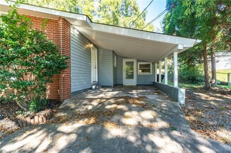 1111 Fields St, Eden, NC 27288