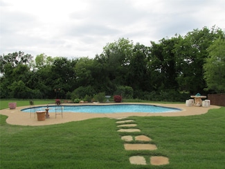 106 Crystal Cove, Waxahachie, TX 75165