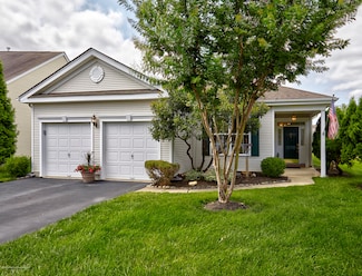 25 Bunker Hill Dr, Allentown, NJ 08501