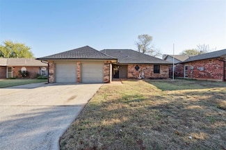 805 Arlington Dr, Yukon, OK 73099