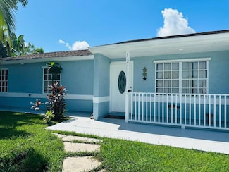 332 NE Surfside Ave, Port Saint Lucie, FL 34983