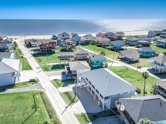 937 S Cove Dr, Port Bolivar, TX 77650
