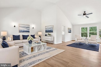 5323 Greatmeade Ln, Sumerduck, VA 22742