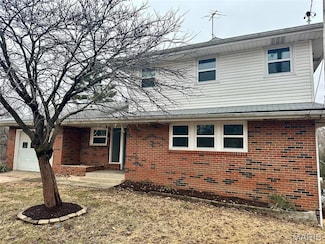 30 W Marietta Place, Alton, IL 62002