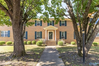 8203 Willowbrook Cir SE Unit C, Huntsville, AL 35802