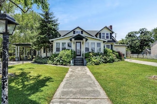 6126 Taylor St, Chincoteague Island, VA 23336