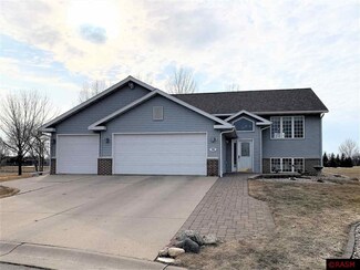 108 Lynx Ct, Mankato, MN 56001