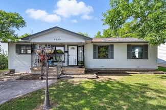 2223 Dennis St, Irving, TX 75062