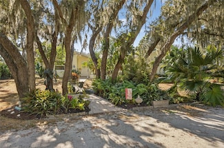 6570 Old Ranch Rd, Sarasota, FL 34241