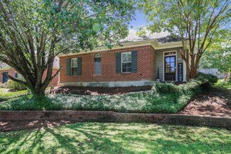 620 Camdenpark Dr, Ridgeland, MS 39157