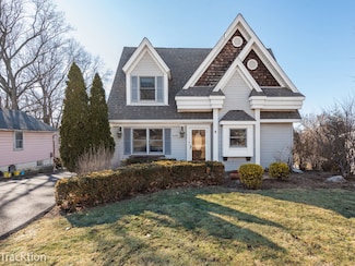 4508 Cross St, Downers Grove, IL 60515