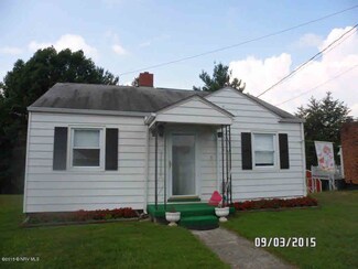 666 Mercer Rd, Rich Creek, VA 24147