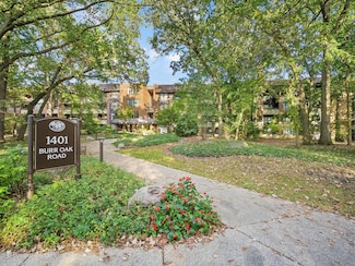 1401 Burr Oak Rd Unit 312B, Hinsdale, IL 60521