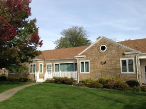 106 W Jackson St, Grand View, IA 52752