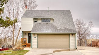 915 Pioneer Ave, Gillette, WY 82718