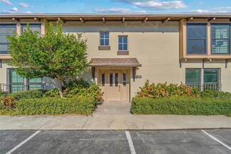 546 Plaza Seville Ct Unit 88, Treasure Island, FL 33706