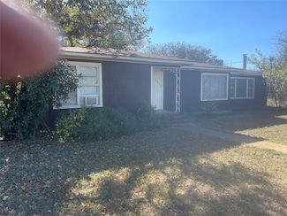 201 S Hillcrest Ave, Eastland, TX 76448