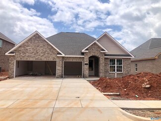 3105 Lisa Ln SE, Decatur, AL 35603