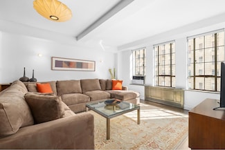 350 W 57th St Unit 5J, New York, NY 10019